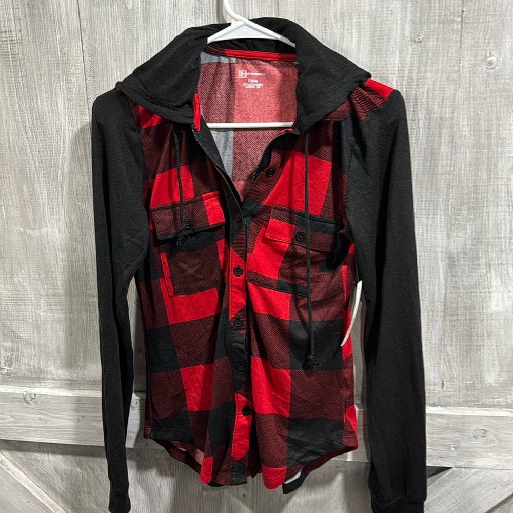 No Boundaries Red and Black Buffalo Plaid Hooded Button-Up
